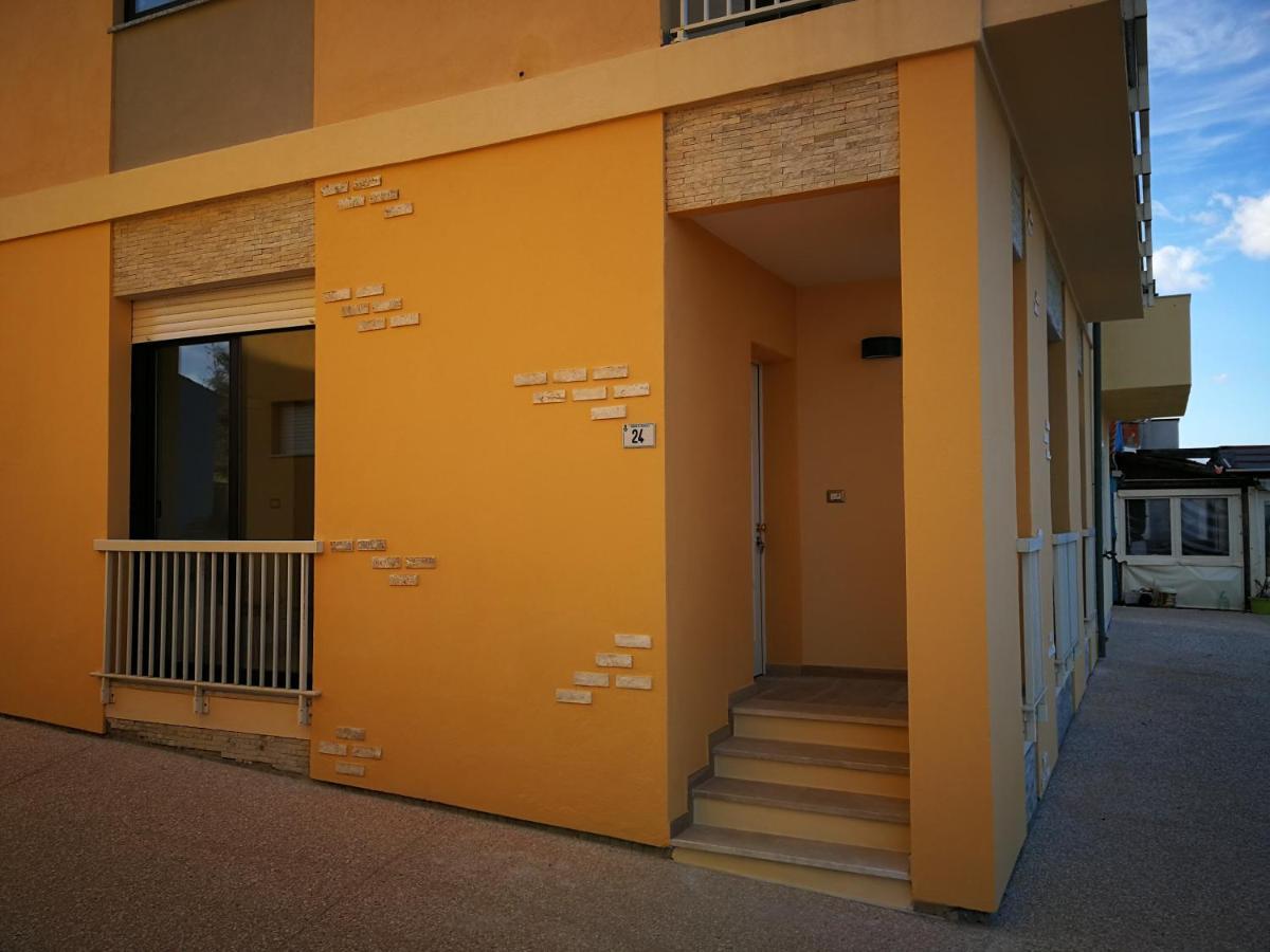 Apartamento Santa Lucia fronte mare Exterior foto